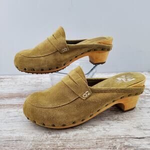 Oh Deer! Sundance Clogs 9